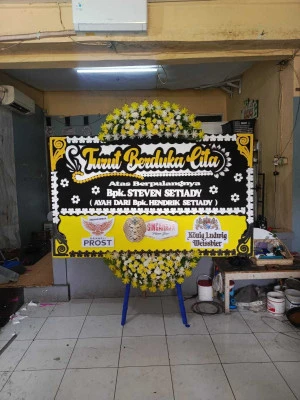 Papan Bunga di Senopati